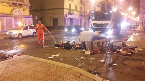 Foto Taranto Uomini E Mezzi Di Kyma Ambiente Amiu Al Lavoro