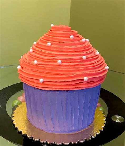 Giant Cupcake Cake Classy Girl Cupcakes