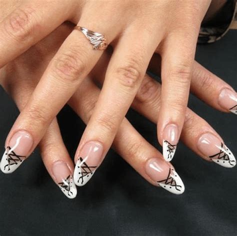 75 Oval Shaped Acrylic Nail Designs for Nail Lovers