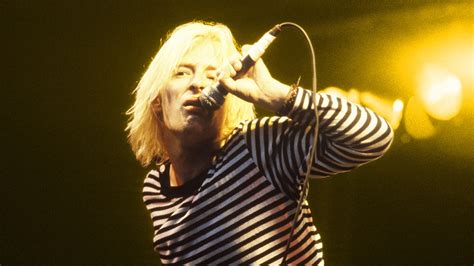 Remember When Thom Yorke Had Very 90s Bleached Blond Hair GQ