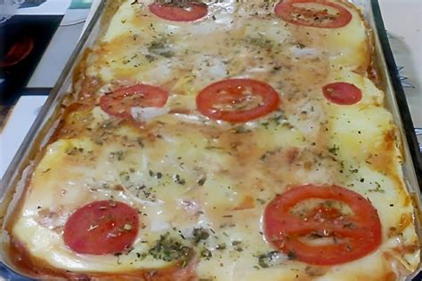 Bauru de forno fica gostoso que nem pizza e só montar as camadas e