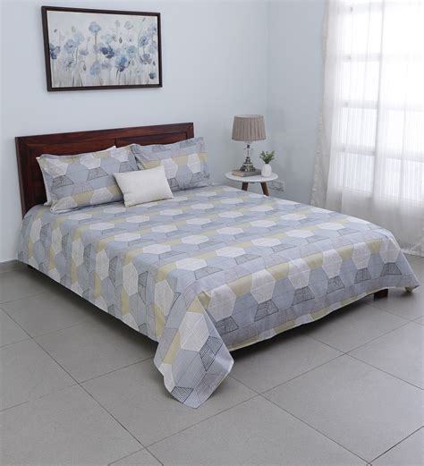 Buy Grey Geometric Tc Cotton Double Bedsheet With Pillow Covers