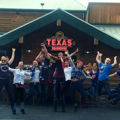 Texas Roadhouse Waitress Hourly Pay | Glassdoor