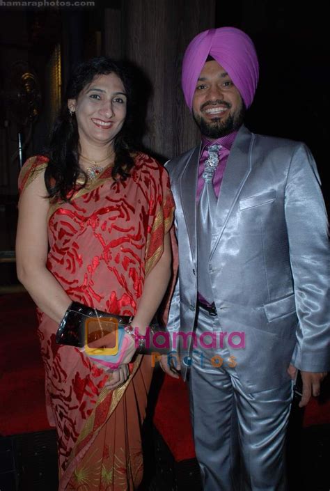 Gurpreet Ghuggi and Kuljeet Kaur at Hans Baliye's Gurpreet Ghuggi's ...