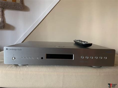 FOR SALE Cambridge AUDIO Azur 650T DAB FM Tuner For Sale Canuck Audio