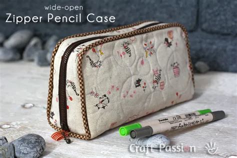 Zipper Pencil Case Sewing Pattern - Free • Craft Passion