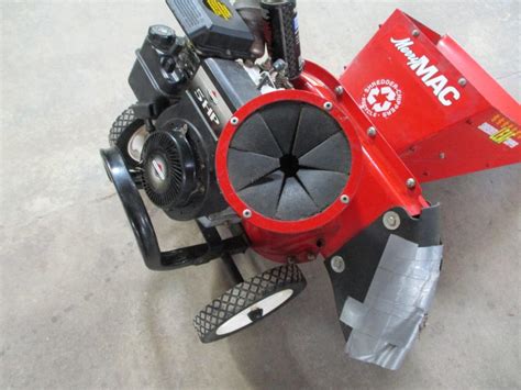 Lot 306 Merry Mac 5 HP Red Wood Chipper Shredder Briggs