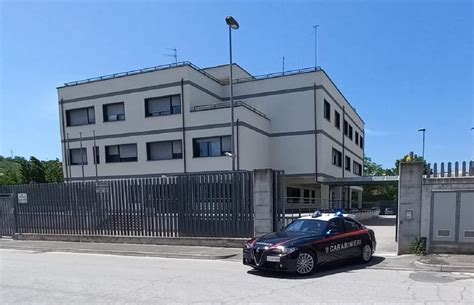 San Severino Finisce Fuori Strada Poi In Ospedale 29enne Aveva Un