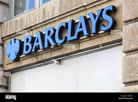 Barclays bank logo hi-res stock photography and images - Alamy