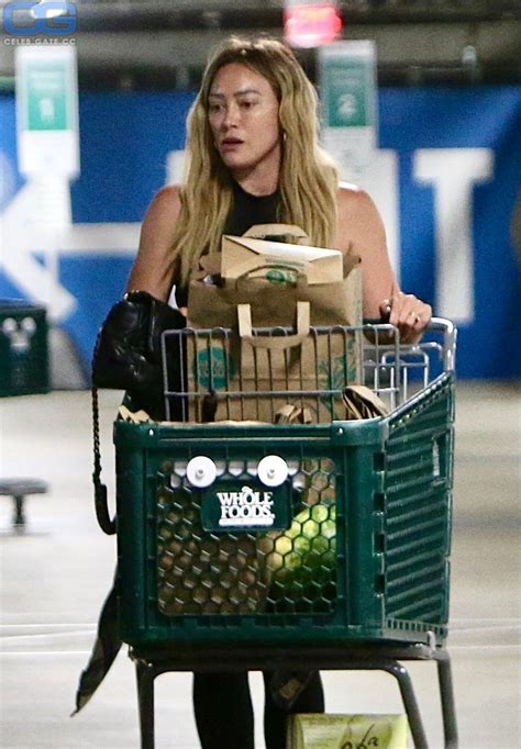 Hilary Duff Nude Pictures Photos Playboy Naked Topless Fappening