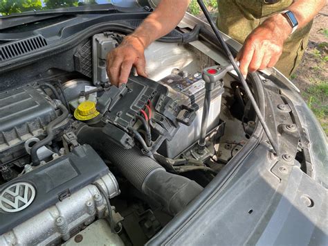 Замена аккумулятора VAG 5K0915105D на VAG 5K0915105E — Volkswagen Polo ...