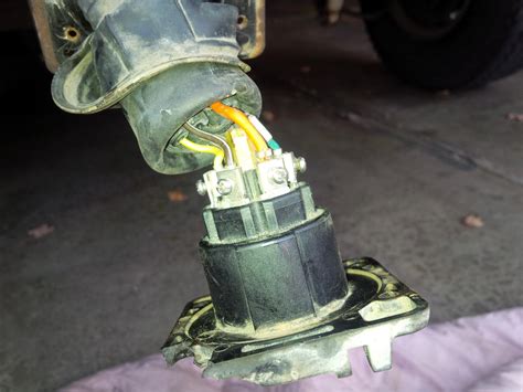Trailer Wiring electrical gremlins - Ford Truck Enthusiasts Forums