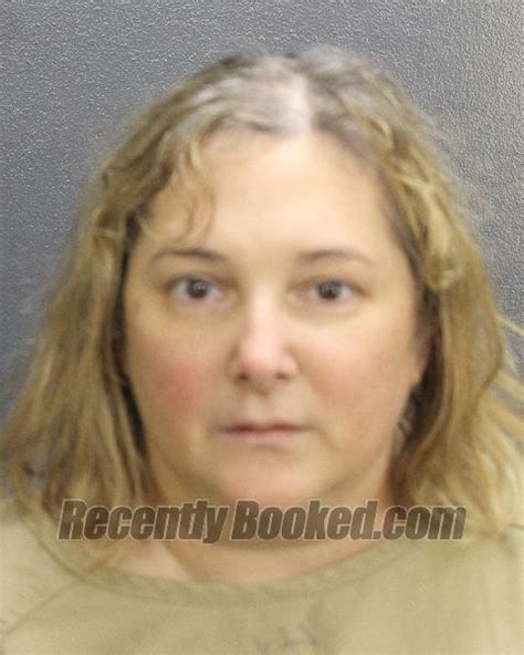 Recent Booking Mugshot For AMBER KINGSTON In Broward County Florida