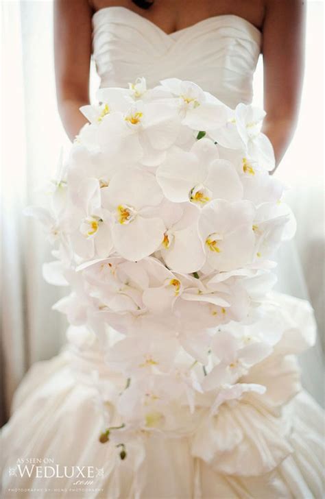 25 Stunning Wedding Bouquets Part 7 Belle The Magazine Wedding