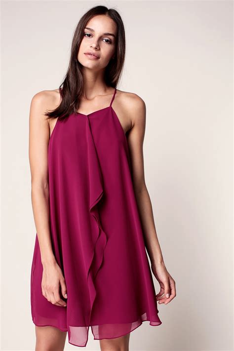 Bcbgeneration Robe Fuchsia En Voile Fluide Fines Bretelles Robe