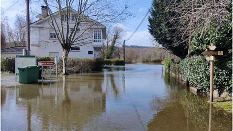 Se desborda el río Ladra en Begonte Lugo y provoca inundaciones que