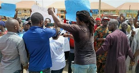 Pdp Members Protest In Adamawa Over Governorship Poll Controversy