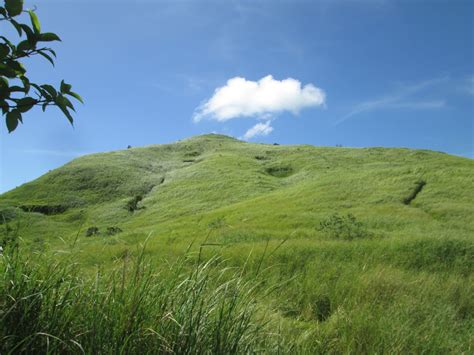 Skookum Mountaineers Mt Tagapo Hiking In The Middle Of Laguna Lake