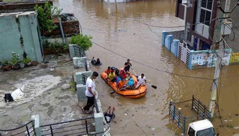 Rajasthan Cm Ashok Gehlot Conducts Aerial Survey Of Flood Hit Areas Rajasthan News Zee News