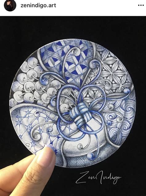 Pin By Kathy Smith On Zendalas Zentangle Artwork Decorative Plates