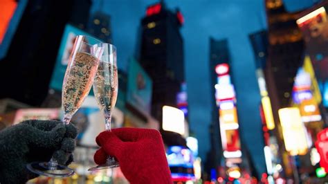 S Ynne New Year S Eve Ball Drop Na Times Square W Nowym Jorku