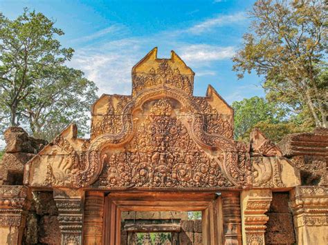 Angkor Wat Carvings Arts stock photo. Image of carvings - 275924146