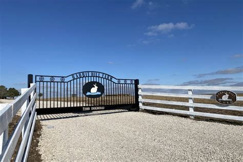 Custom Ranch Gates With Unique Themes Trails West Gate Company