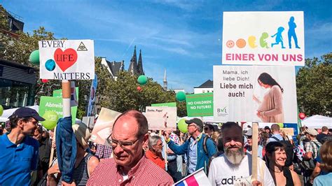 Kirche Und Leben De Darum Demonstriert D Lmener Ehepaar Beim Marsch