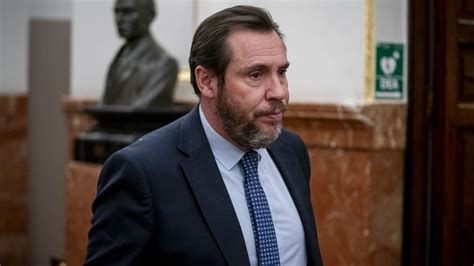 Puente cesa al secretario general de Puertos del Estado Álvaro Sánchez