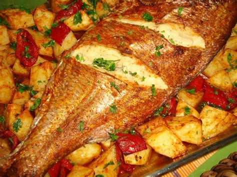 Pargo Assado No Forno Batatas Coradas2 16001200 Receitas