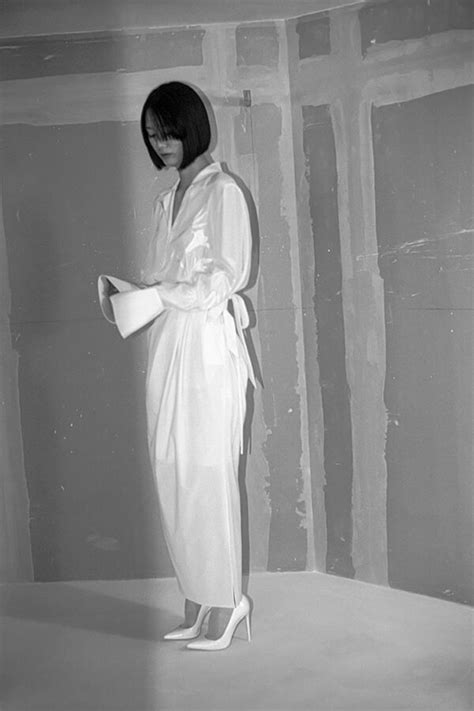 Discover Mame Kurogouchi Pre Fall Collection