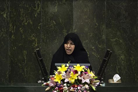 El Parlamento Iraní Aprueba Por Primera Vez Que Una Mujer Sea Ministra