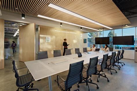 Hi Tech Office Style On Boora Architects Flexible Corporate Design