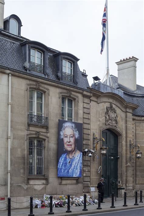 Paris France De Septiembre De Retrato De La Reina Elizabeth