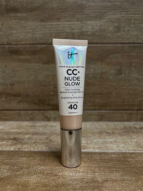 It Cosmetics Cc Nude Glow Beauty Personal Care Face Makeup On