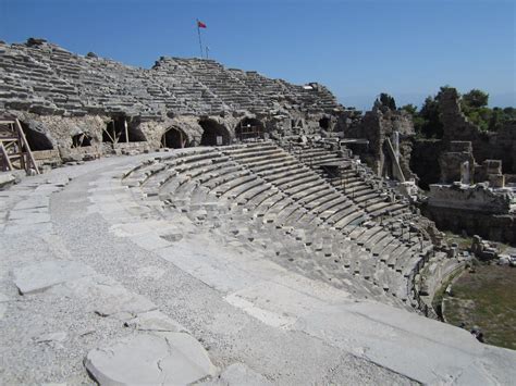 Side Antik Tiyatrosu Konumu Foto Raflar Ve Hakk Ndaki Bilgiler