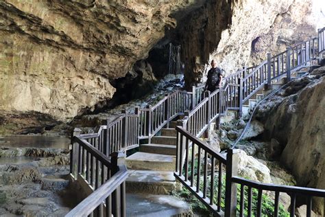 Turisti hrle u pećinu Kaklik Prati je legenda o mršavom pastiru koji