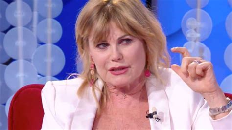 Gf Vip Patrizia Pellegrino Racconta Il Suo Dramma Volevo Sparire