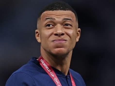 PSG a acceptat încă o ofertă pentru Kylian Mbappe