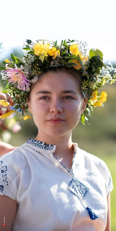 Florence Pugh As Dani Midsommar Retouched Wallpaper Halloween Diy