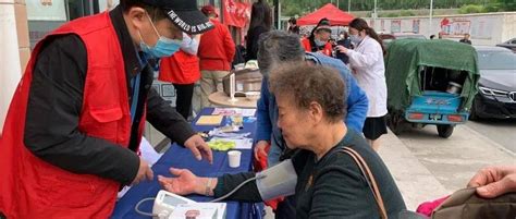 【邢家山三社联动】邢家山社区零距离开展“三社联动”公共服务日活动【2022年第105期总第1814期】居民检查剪子