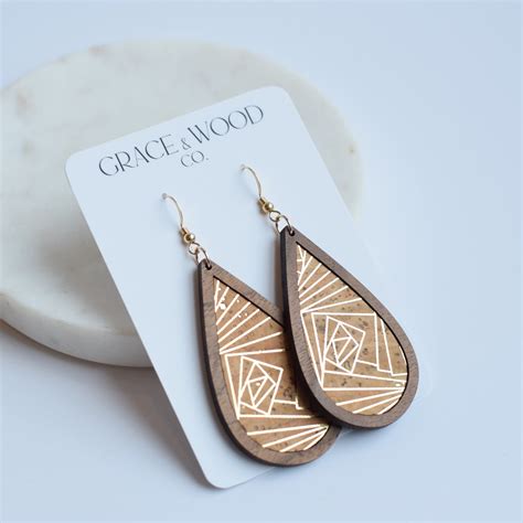 Grace & Wood Co. Lightweight earrings made for everyday life!