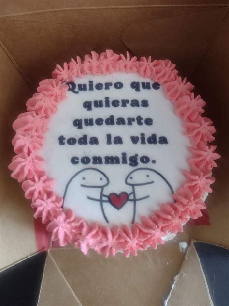 Pin de carmindy en Arreglos 10 de mayo y san Valentín Pasteles 10 de