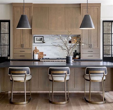 35 Modern Kitchen Island Lighting Ideas For A Luxurious Look