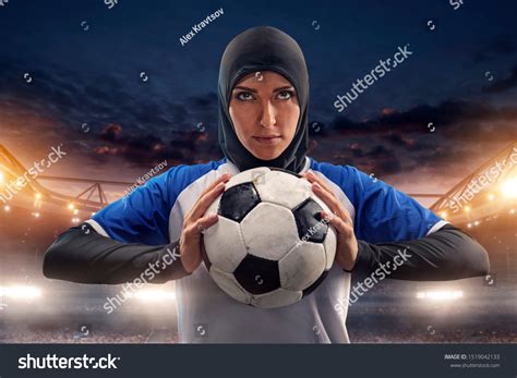 Female Muslim Soccer Player Hijab Standing Stock Photo 1519042133 ...