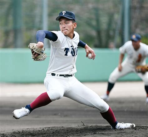 【広島】「上位は投手」大阪桐蔭・前田、青学大・常広、中大・西舘らの映像を確認 スカウト会議 プロ野球写真ニュース 日刊スポーツ