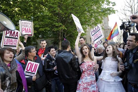 Dopo I Matrimoni Gay In Francia Il Post