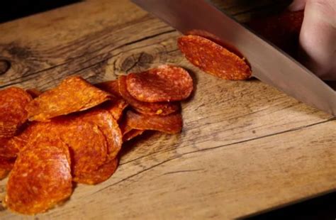 Колбаса Пепперони (pepperoni). Состав, из какого мяса, рецепт