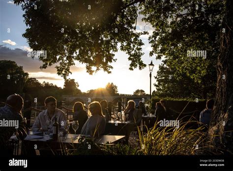 Pandemische Einschr Nkungen Fotos Und Bildmaterial In Hoher Aufl Sung