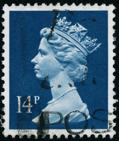 Vintage Stamp Printed In Great Britain 1988 Shows Queen Elizabeth II